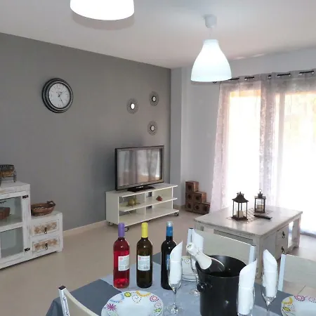 Center A 5 Minutos Del Paseo Y Playas Apartment *